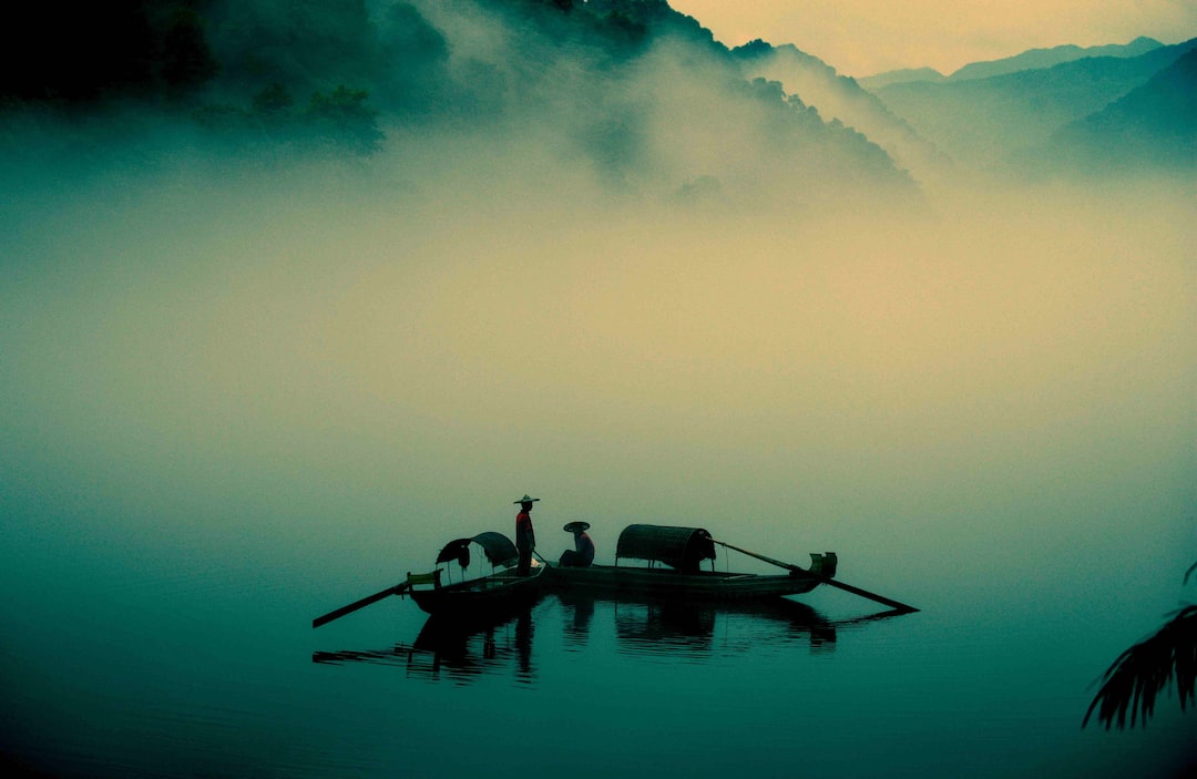 Discover the Enchanting Baofeng Lake in Zhangjiajie